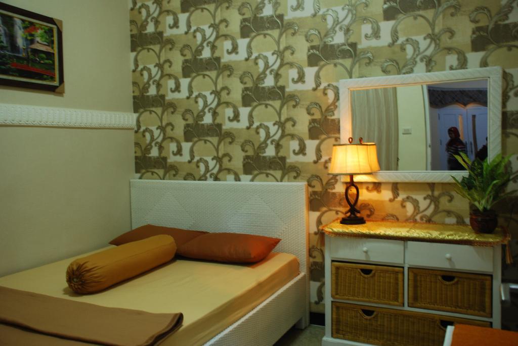 Griya Nelwan Guest House Malang Pokój zdjęcie