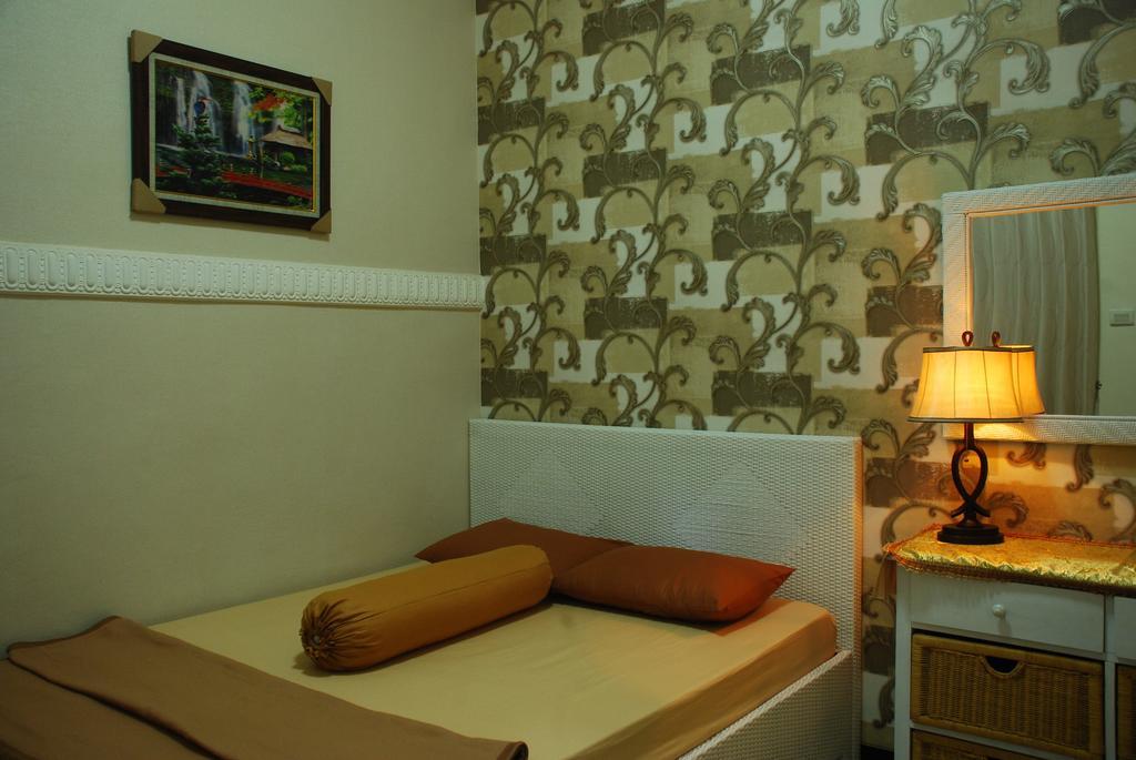 Griya Nelwan Guest House Malang Pokój zdjęcie