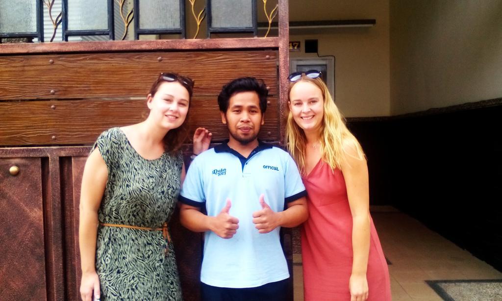 Griya Nelwan Guest House Malang Zewnętrze zdjęcie